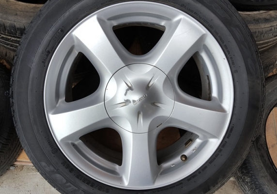 ขายล้อISUZU V Cross 17 ยาง215/55/17 ปี 13 4 ล้อ