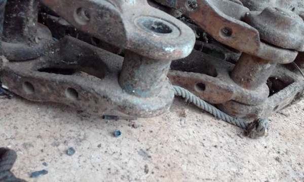 ขายโซ่เชียงกงมี 1 เส้น ใส่รถ pc60 / แทรคเตอร์ D20p 42ข้อ บูชสวย ราคา11000บ. ต่อรองได้0892005044 ขายโซ่เชียงกงมี 1 เส้น ใส่รถ pc60 / แทรคเตอร์ D20p 42ข้อ บูชสวย ราคา11000บ. ต่อรองได้0892005044