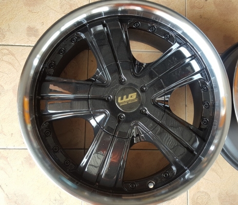 ขายล้อขอบ17 6 รู กว้าง705 ET30 2 ล้อ ขายล้อขอบ17 6 รู กว้าง705 ET30 2 ล้อ