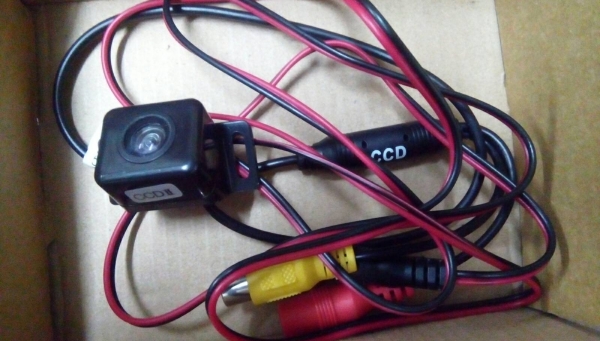 กล้องส่องหลังต่อกับจอรถยนต์ เวลาถอยหลัง