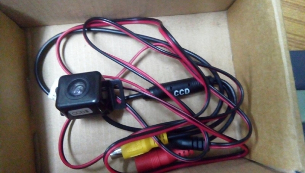 กล้องส่องหลังต่อกับจอรถยนต์ เวลาถอยหลัง