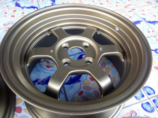 แม็ก te37 หน้า 7 หลัง 8 ใส่รถ 4 รู 100 ไม่มีคดดุ้ง ทำสีเก็บงานใหม่