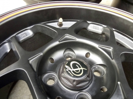 5 กว้าง 8 ใส่ 4 รู 100 ชุดละ 6900 บาท