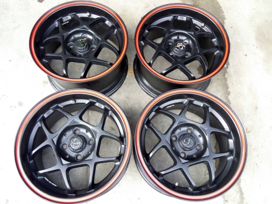 5 กว้าง 8 ใส่ 4 รู 100 ชุดละ 6900 บาท