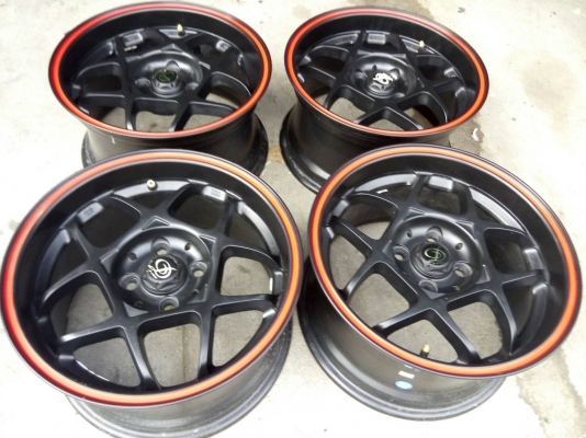 5 กว้าง 8 ใส่ 4 รู 100 ชุดละ 6900 บาท