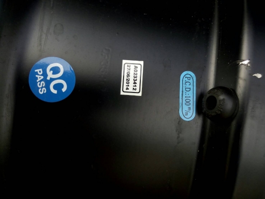 5 กว้าง 8 ใส่ 4 รู 100 ชุดละ 6900 บาท