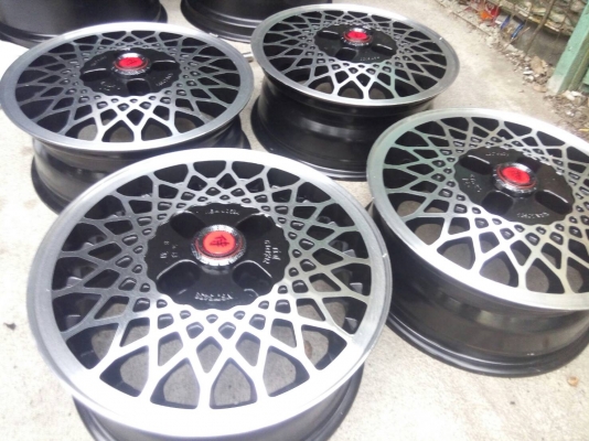 แนวๆ ย้อนยุค สเปคหายาก 15 กว้าง 6 ใส่รถ 4 รู 100