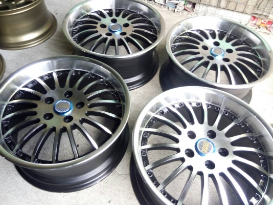 สวยๆแม็กขอบ 17 กว้าง 7.5 สีดำหน้าเงา ใส่รถ 5 รู 114