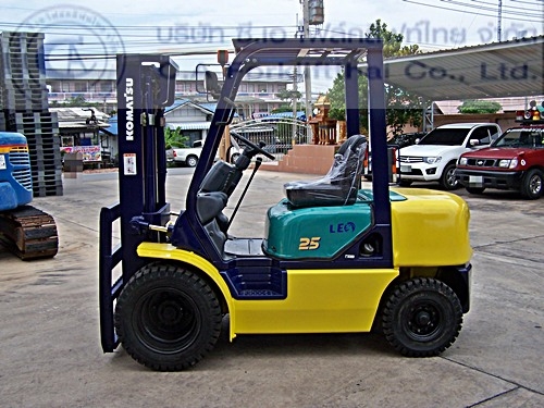 ขาย รถโฟล์คลิฟท์ KOMATSU รุ่น FD25C-14