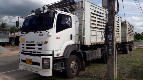 ขายด่วน  รถสิบล้อพ่วงดั้มพ์  ISUZU  DECA  360 ปี 56  สภาพดี  พร้อมใช้งาน