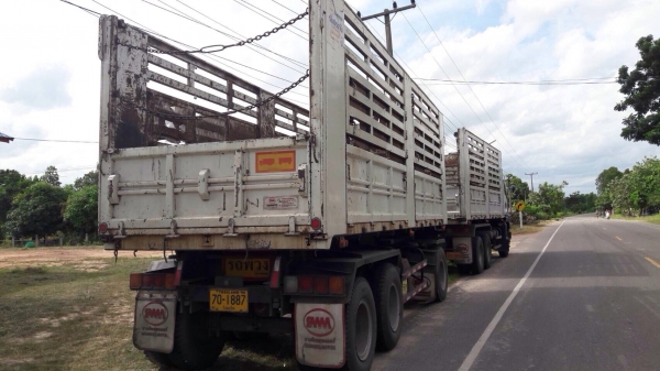 ขายด่วน  รถสิบล้อพ่วงดั้มพ์  ISUZU  DECA  360 ปี 56  สภาพดี  พร้อมใช้งาน