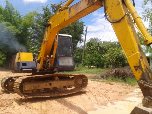 ขายด่วน KOMATSU PC100-5  สภาพพร้อมใช้งาน เครื่องปั้มดีเยี่ยม รถทำงานปกติ โซ่ช่วงล่าง พร้อมใช้งาน เอกสารสัญญาซื้อขาย