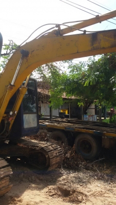 ขายด่วน KOMATSU PC100-5  สภาพพร้อมใช้งาน เครื่องปั้มดีเยี่ยม รถทำงานปกติ โซ่ช่วงล่าง พร้อมใช้งาน เอกสารสัญญาซื้อขาย