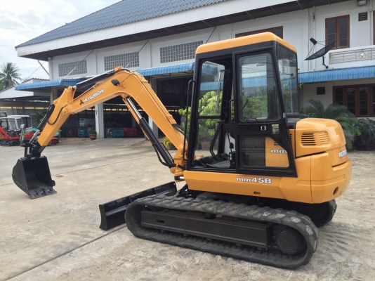 รถขุด Mitsubishi MM45B มีเก๋ง มือสองนำเข้าจากญี่ปุ่น ทำสีใหม่