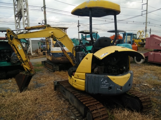 ขายรถขุด KOMATSU PC30MR-1 ตามสภาพครับ รถใช้งานได้ดีทุกระบบ