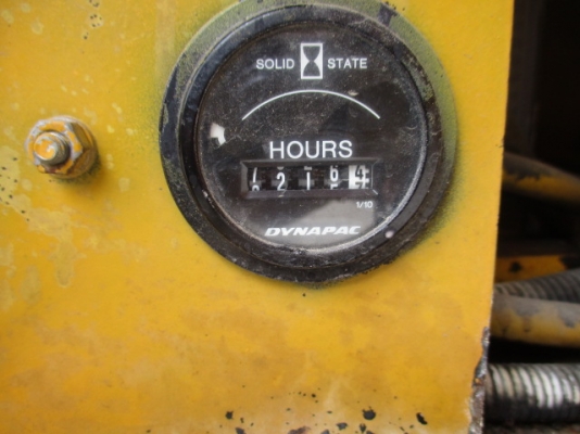 ขายรถบด DYNAPAC CC522 #62910537 Year 1997 สภาพสวยพร้อมใช้ นำเข้าจากญี่ปุ่น สนใจติดต่อ อำพล 090-9694506