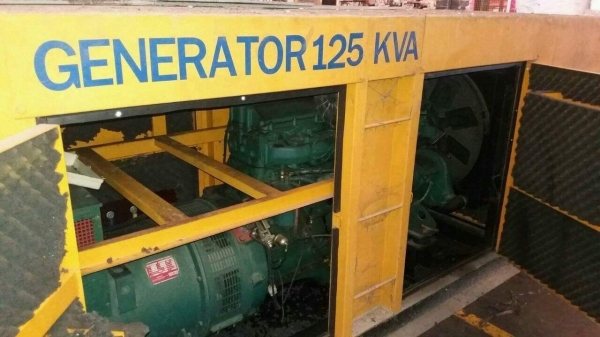 เครื่องปั่นไฟ 125 KVA