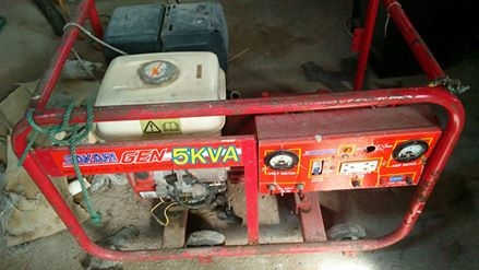 ขายเครื่องปั่นไฟ 5Kva. สตาร์ทมือมือสอง   (สั่งเเบตใหม่ให้)