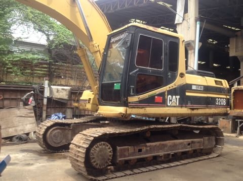 ขายCat320B สภาพสวยพร้อมใช้ สนใจติดต่ออ๊อฟพิจิตร086-737-9991