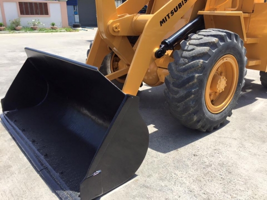 รถตักล้อยาง MITSUBISHI WS400 นำเข้า จากญี่ปุ่น