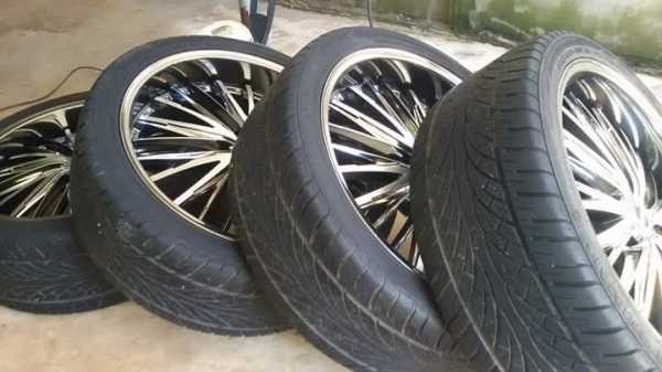 ขายแม็กซ์ขอบ 24" ขายแม็กซ์ขอบ 24"