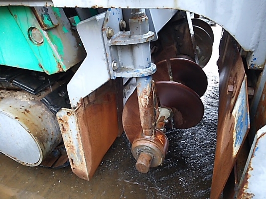 อยู่บนเรือแล้ว **รถปูยาง Vogele S2100**  จองได้นะครับ