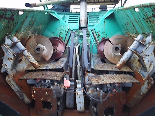 อยู่บนเรือแล้ว **รถปูยาง Vogele S2100**  จองได้นะครับ