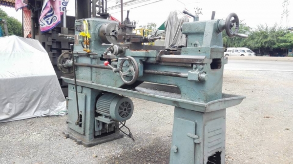 ** SOLD ** แท่นกลึงใต้หวัน 4 ฟุต เพลาเดียวเกียร์กระตุก เงียบทุกเกียร์มาเทสได้!!