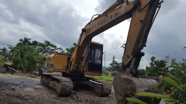 ขาย Cat  E120B