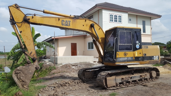 ขาย Cat  E120B
