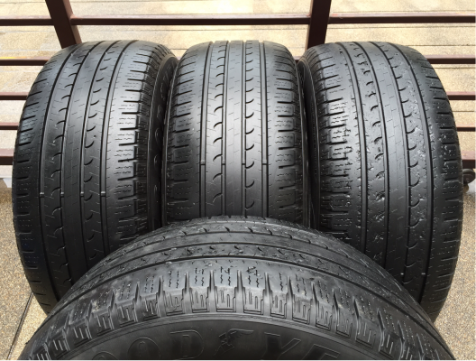 ยาง Goodyear 265 60 18 ปี13 ดอกเยอะ พร้อมใช้งาน ราคาไม่แพง ยาง Goodyear 265 60 18 ปี13 ดอกเยอะ พร้อมใช้งาน ราคาไม่แพง