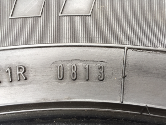 ยาง Goodyear 265 60 18 ปี13 ดอกเยอะ พร้อมใช้งาน ราคาไม่แพง ยาง Goodyear 265 60 18 ปี13 ดอกเยอะ พร้อมใช้งาน ราคาไม่แพง