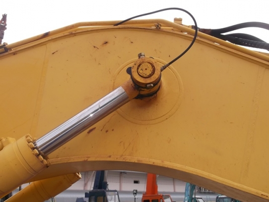 รถขุด KOMATSU PC200-7 รถนำเข้า100\%ไม่เคยใช้งานในไทย