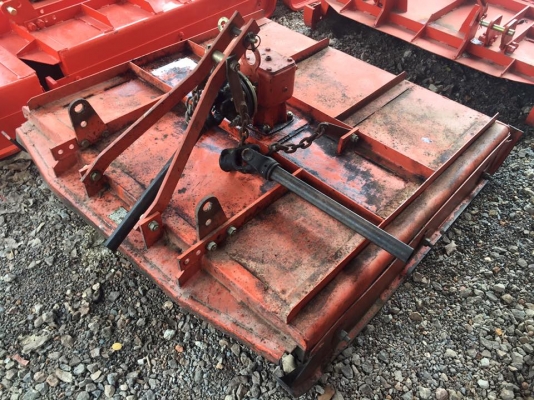 ขายเครื่องตัดหญ้า ขนาด 1.30 ม.  สภาพพร้อมใช้งาน