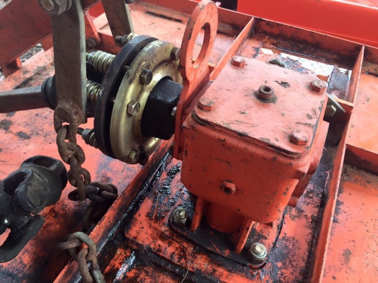 ขายเครื่องตัดหญ้า ขนาด 1.30 ม.  สภาพพร้อมใช้งาน