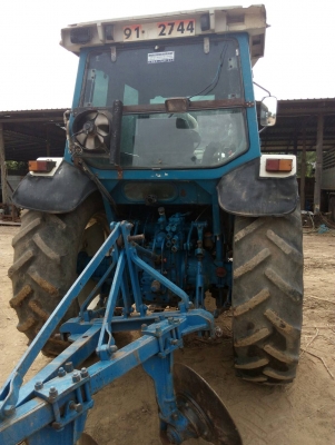 Ford 7810