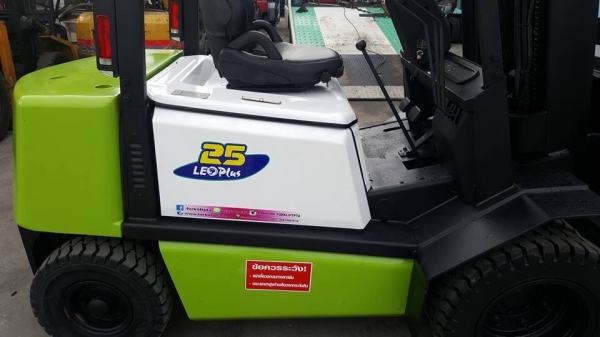 แหล่งรวมรถโฟล์คลิฟท์งาเทอิ้งค์ฟอร์คงากระดกเทได้สำหรับตักยางก้อนยางพาราตักยางถ้วยตักขี้ยางเศษยางตักปามล์