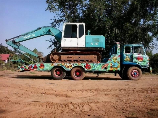 ขาย !! รถแบคโฮKOMATSU Pc 100  รุ่น 5  พร้อมรถ 10 ล้อ