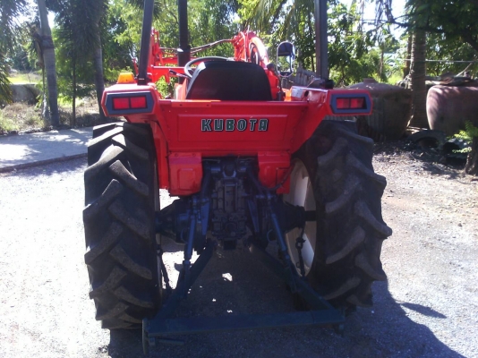 สีนวนจัดให้จร๊ Kubota L1 26 แรง สภาพสวยเครื่องดี มีใบตักพร้อมใช้งาน  สนใจติดต่อ 089-9638932