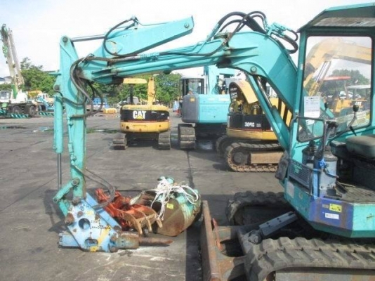 SALE_ รถขุดพร้อมหัวกระแทก KOMATSU PC38UU-1 /เครื่องยนต์ KOMATSU 3D84 ,3 สูบ / ราคาเพียง 385,000 บาท