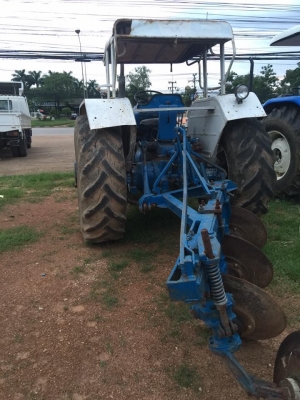 FORD 77 T-5 อุปกรดันหน้า ผาน3 เครื่องดีปั้มพอ. ไฮดรอลิคดี