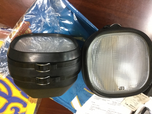 ขายไฟสปอร์ตไลท์กันน้ำอย่างดี สำหรับรถทั่วไป