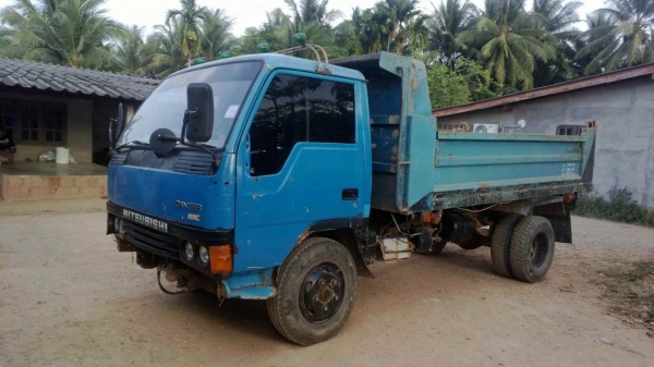 รถมิตซูแคนเตอร์100แรงม้าพร้อมใช้  ต่อรองราคาเจ้าของโดยตรง