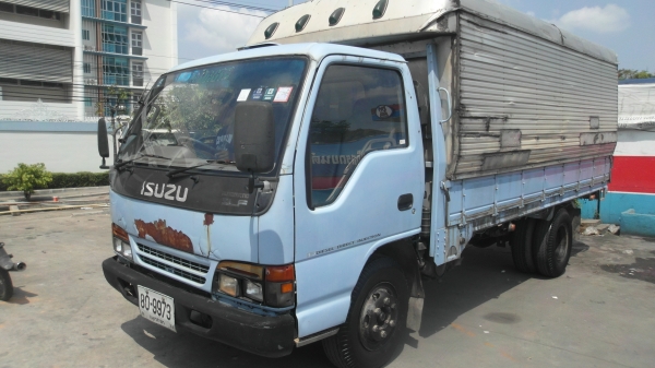 ขาย 6 ล้อ อีซูซุ NPR ฝาขาว เครื่อง 120 แรง กระบะคาร์โก้มีหลังคา ยาว 4.30 เมตร ขาย 6 ล้อ อีซูซุ NPR ฝาขาว เครื่อง 120 แรง กระบะคาร์โก้มีหลังคา ยาว 4.30 เมตร