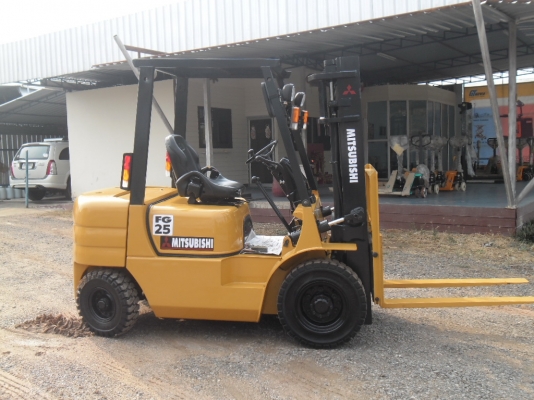 ขายด่วนรถยก MITSUBISHI  FG25-F18A เครื่องเบนซิน เกียร์ธรรมดา เสาสูง 3 เมตร ยางใหม่ 4 เส้น ทำเสร็จทั้งระบบ