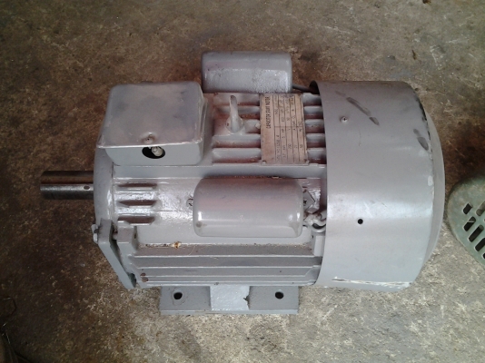 ขาย !!  มอเตอร์ (motor) 5HP.220v.พร้อมใช้งาน