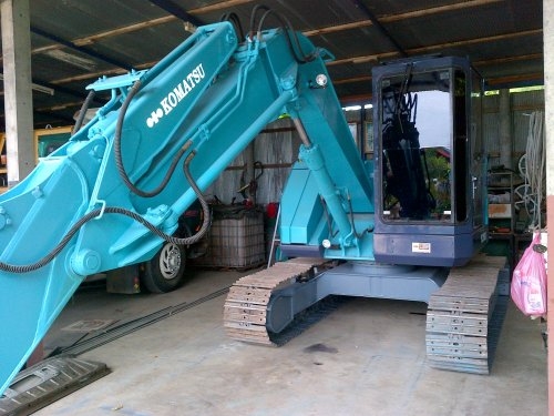 ขายแมคโคร komatsu pc75uu
