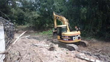 รับเหมา ให้เช่า แบคโฮ รถบรรทุกดิน หิน ทราย ราคาถูก