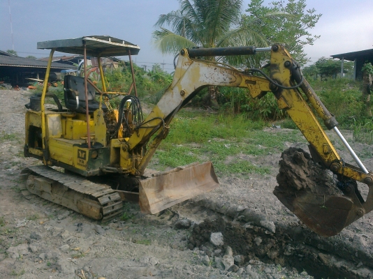 ขายแบคโฮเล็กยันม่าร์ YB1200 ราคาถูกพร้อมใช้งาน