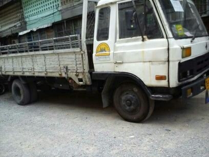 ขายรถ NISSAN กระบะคาโก้ 6 ล้อ ยาว 5.50 เมตร เครื่อง 145 แรงม้า รถประกอบ